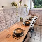 Moderne Wohnung, 6 Gaeste, Tischfussball, Balkon דירה *