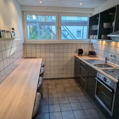 Apartment Modern Whg, 6 P, Tischfussball, Balkon