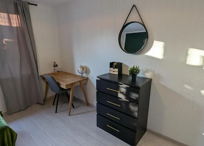 Modern Whg, 6 P, Tischfussball, Balkon Appartement Hagen (Arnsberg)